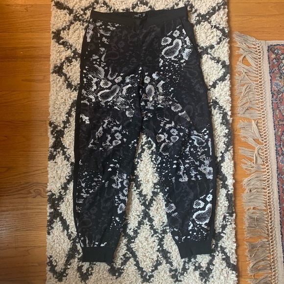 Trouve Silky Joggers - Picture 2 of 4